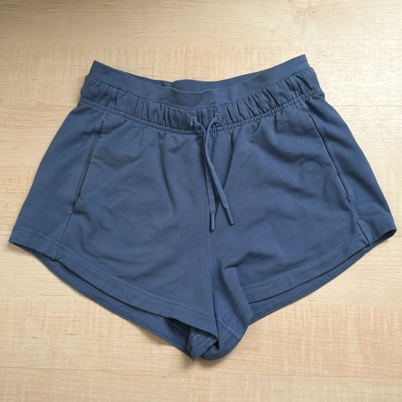 Inner Glow High Rise Short - Picture 4 of 5